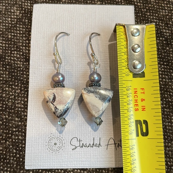 NWT Stranded Art Bracelet and Earrings Set - Picture 2 of 7